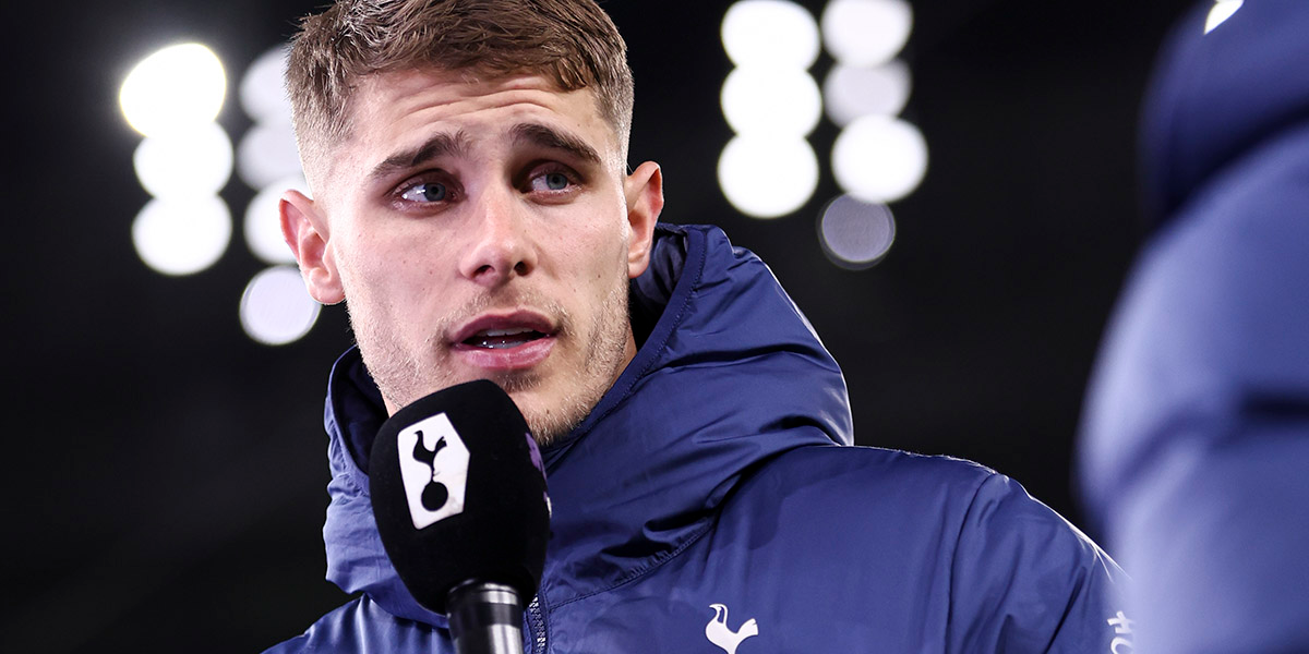 【公式】ファンデフェン、ダービー大敗もファンの支持に感謝。「彼らは信じられないほど素晴らしかった。何かを返したかった」