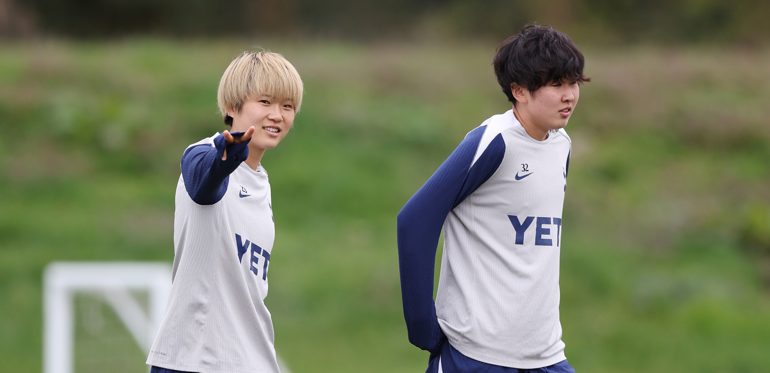 【公式】ノースロンドン・ダービーに向けたチームニュース:なでしこジャパンの古賀塔子と浜野まいかがスパーズに合流