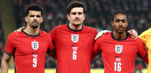 【内部告発】「数ヶ月間、痛みに耐えていた」。GKコーチが明かしたヴィカーリオの強行出場と組織の綻び