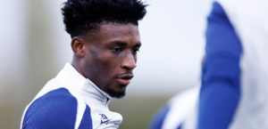 【緊急事態】マンチェスター・シティ戦直前に守備陣が崩壊、スペンス、ダンソ、ファンデフェンが揃って欠場へ